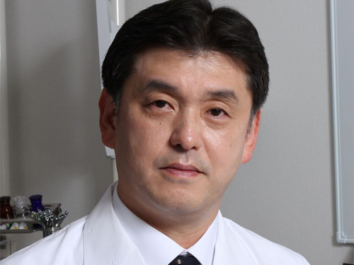 耳に違和感を感じた人の65.6%が対策せずに放置 「いずれ治ると思った」「年齢のせいだと思った」が理由の上位